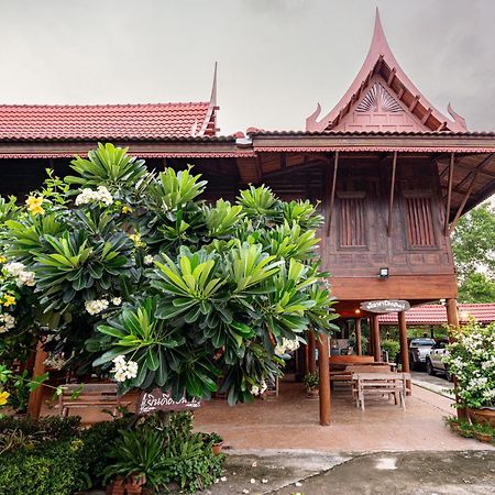 Athithara Homestay Ayutthaya Exteriér fotografie